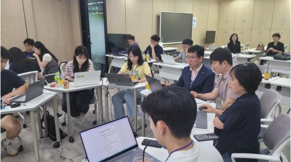 충북교육청, AI와 함께 미래의 수업을 그리다 기사 이미지