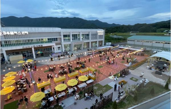 증평인삼과 젊은 감성의 만남‘삼삼(蔘蔘)한 달빛마켓’성료 기사 이미지